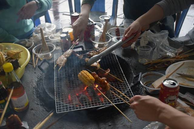 我系团学干部素质拓展活动之火炉山定向越野烧烤