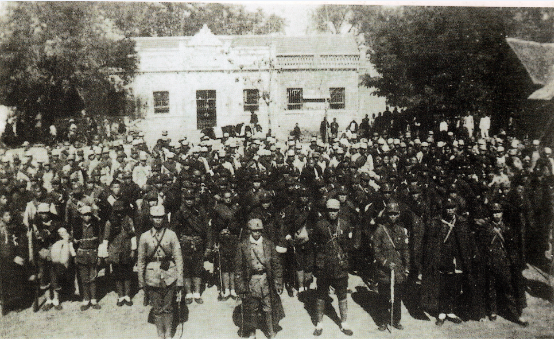 1938年12月27日,八路军山东纵队在沂水县王庄成立,张经武任指挥,黎玉