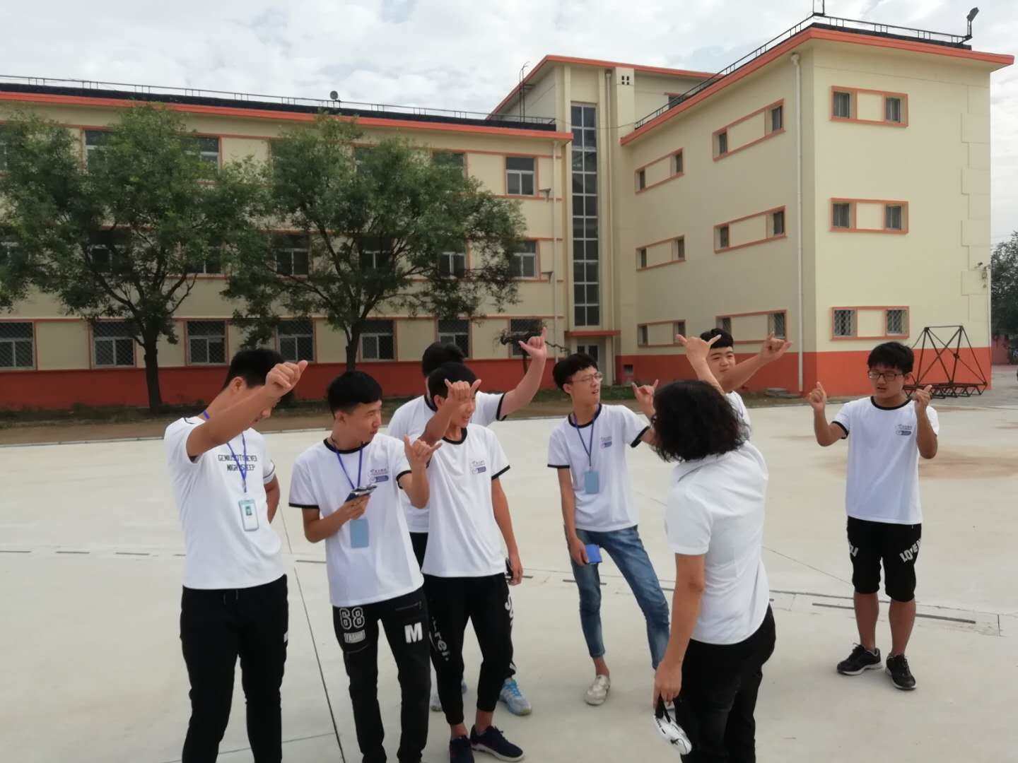 北大青鸟沧州远渤校区家长会邀请函