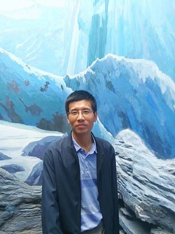 特邀嘉宾 张文翰 张文翰,字飞染,号游堂.80后,甘肃会宁人.
