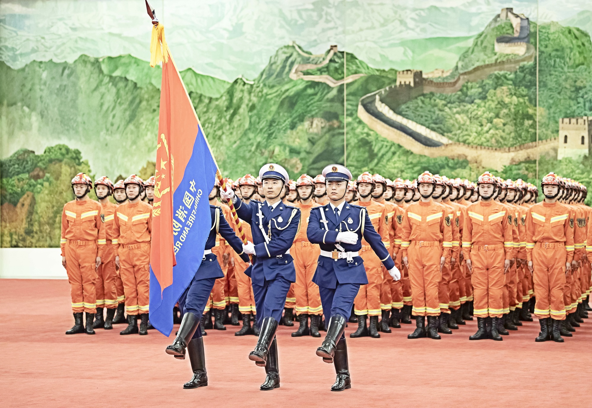 对党忠诚  纪律严明赴汤蹈火  竭诚为民